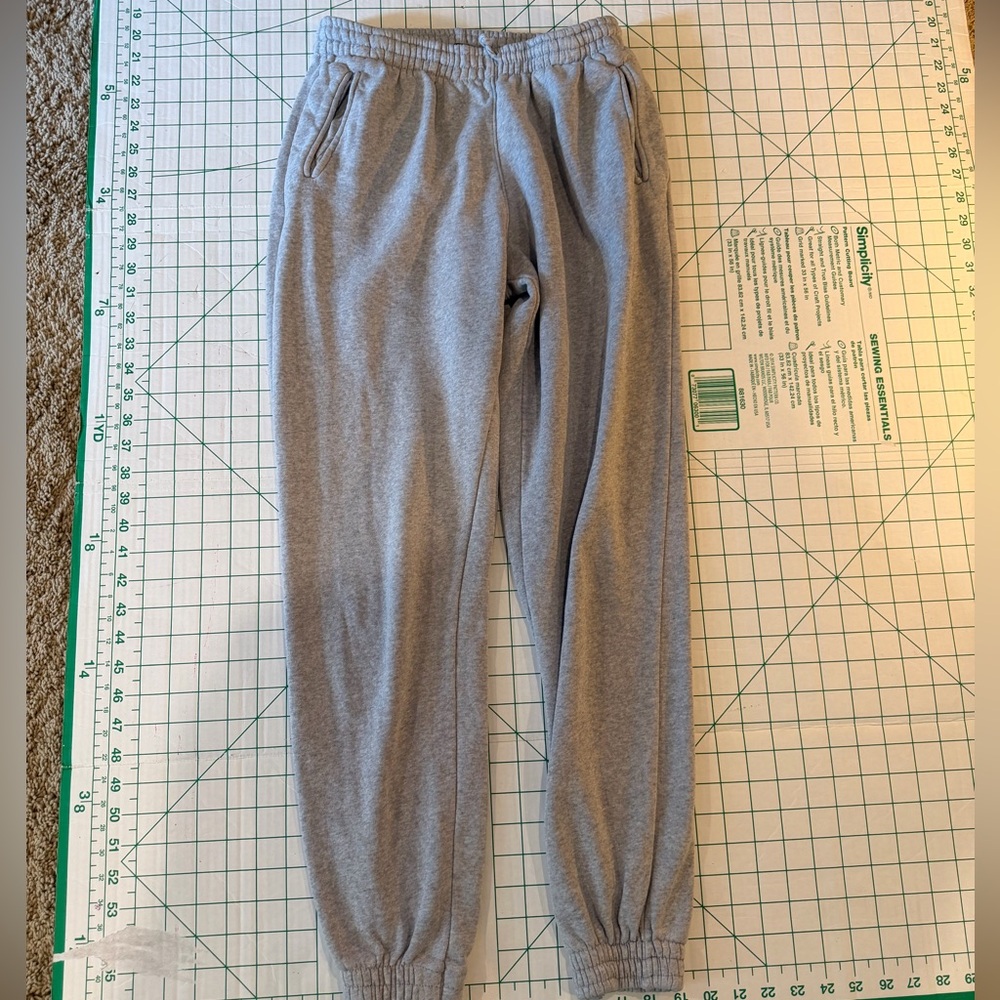 Heathered grey brandy melville sweatpants